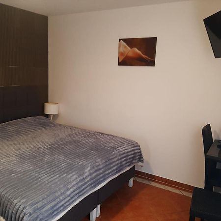 Rooms Lutra Bilje ภายนอก รูปภาพ